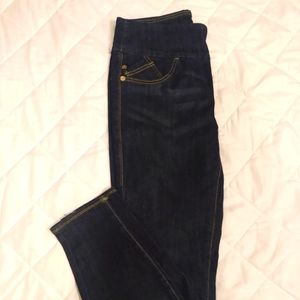 Rock & Republic Denim RX Fever Pull On Jeans